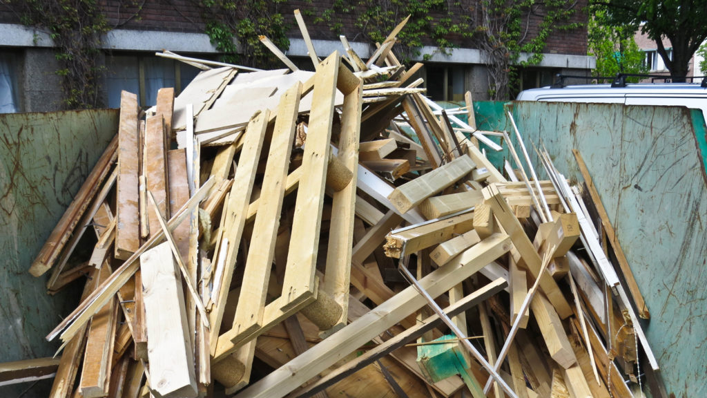 Mindre brenning og mer gjenbruk av bygningsmaterialer